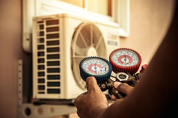 Professional Hvac technician working in Casar, NC